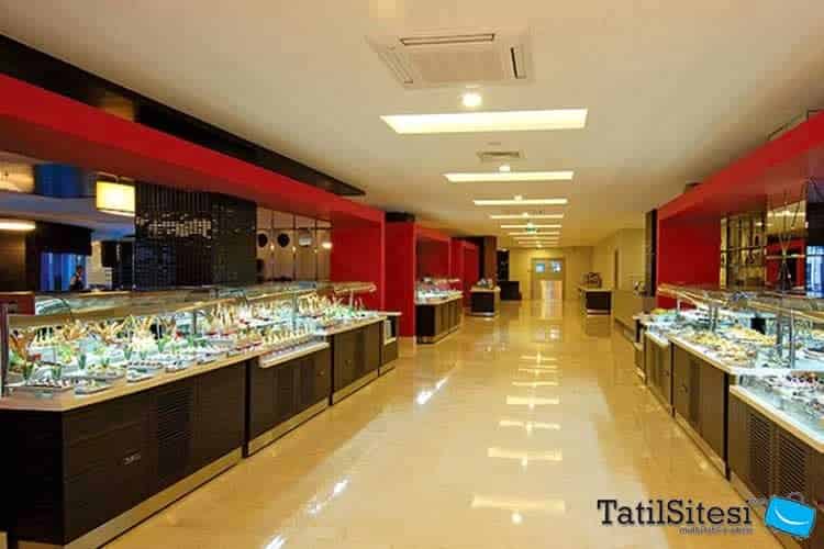 Commodore Elite Suites Spa